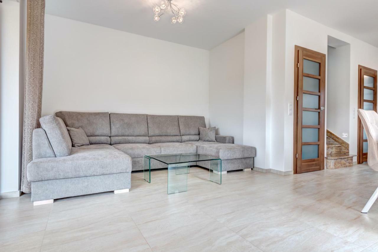 Вилла Amber House Виселка Экстерьер фото